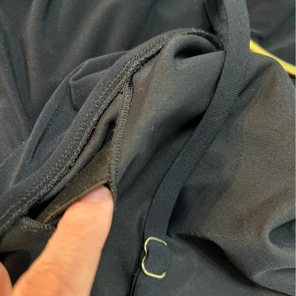 MagicSuit Women's Black Parker Tummy Control Underwire Bra Swim Dress. Size 12 - Picture 14 of 16